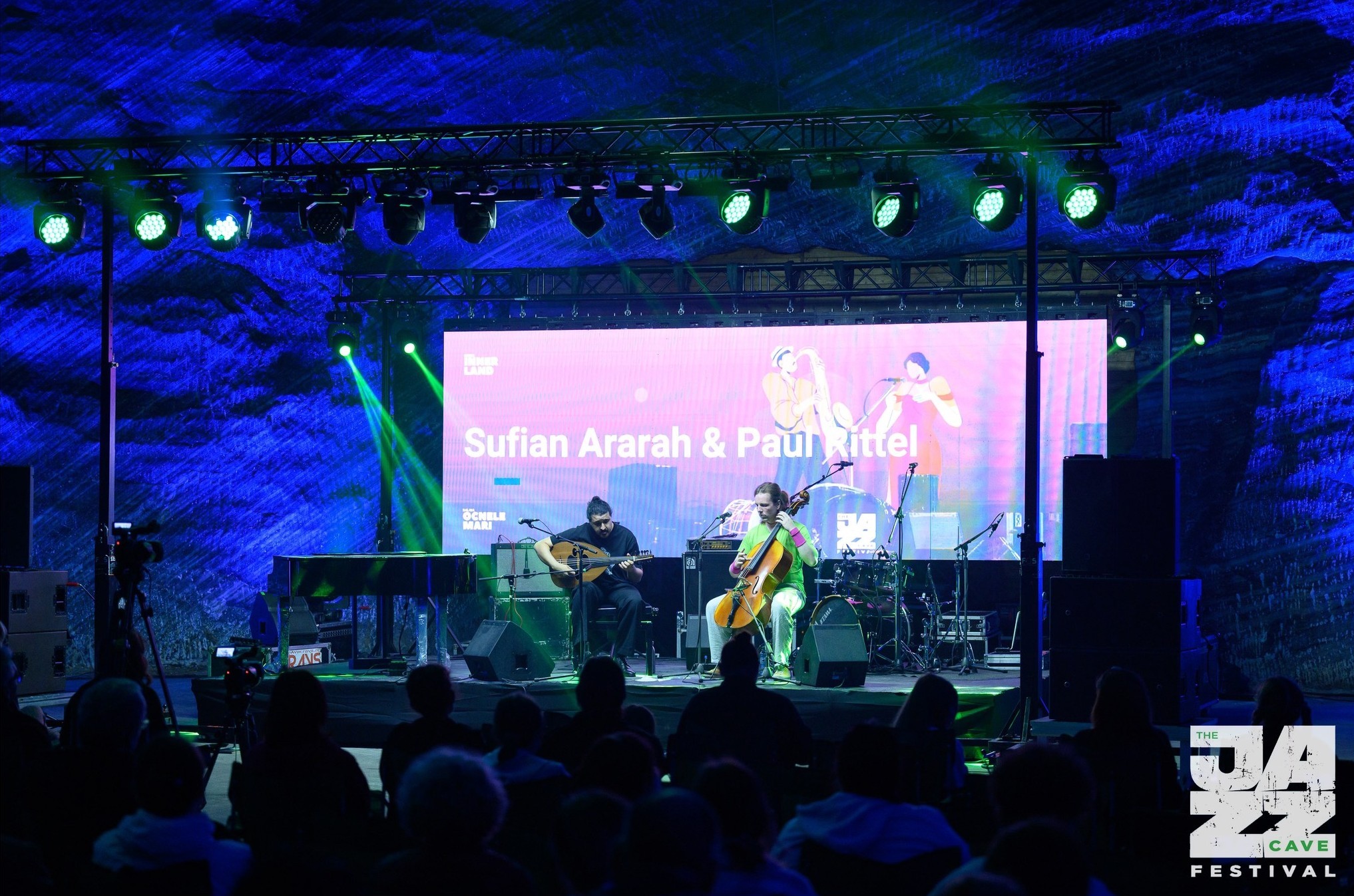Sufian & Plush Rebel live performance